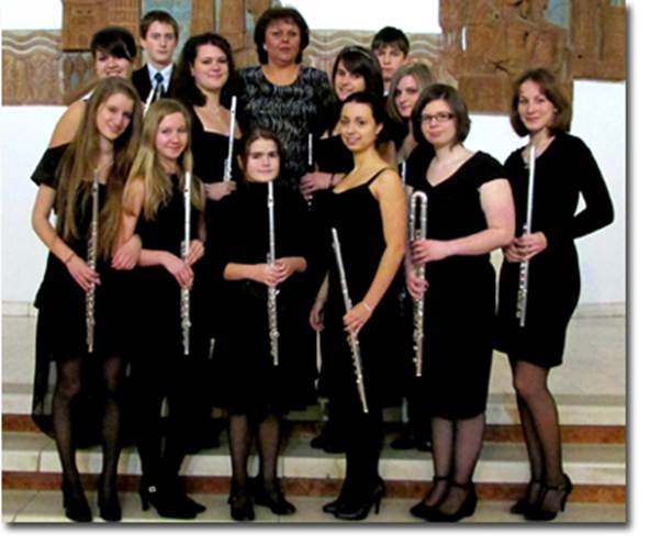 http://www.pikethy.net/zeneiskola/img/flautissimo.jpg